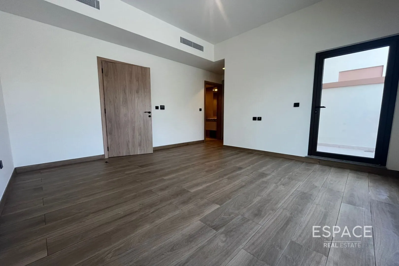 single static gallery