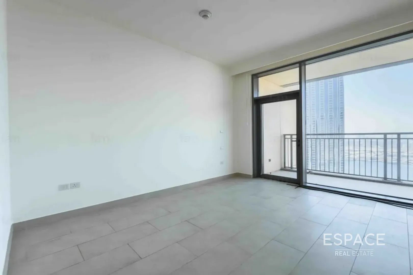 single static gallery