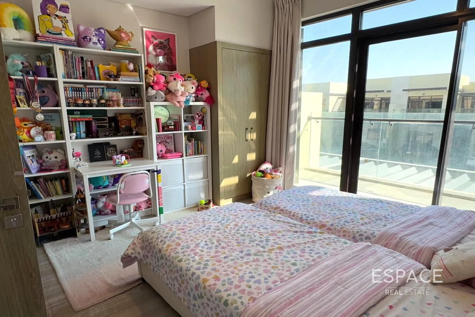 single static gallery