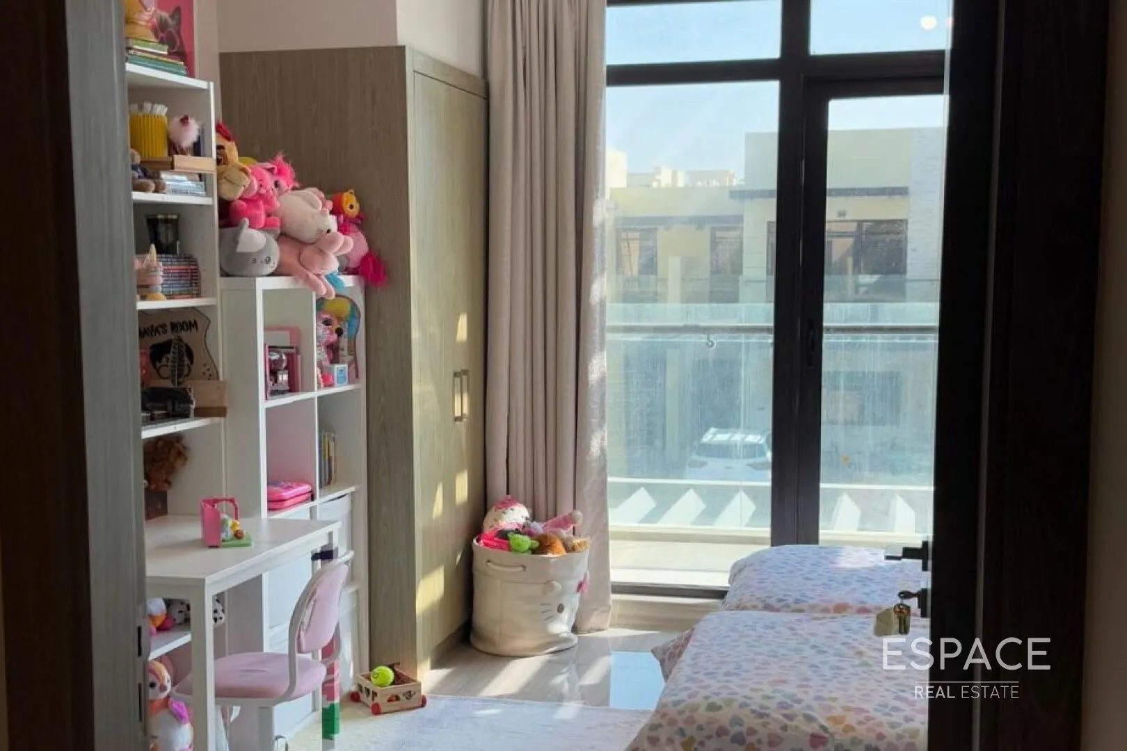 PropertiesGalleryCamera