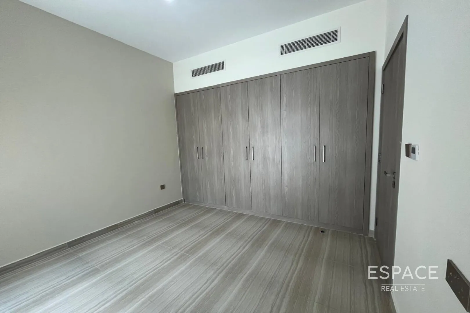 single static gallery