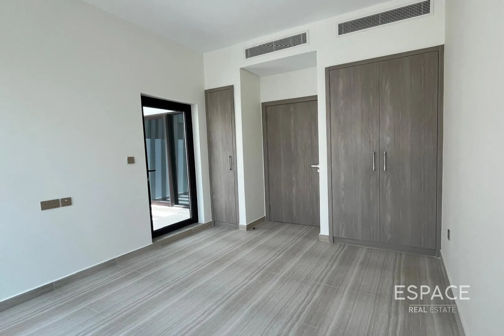 single static gallery