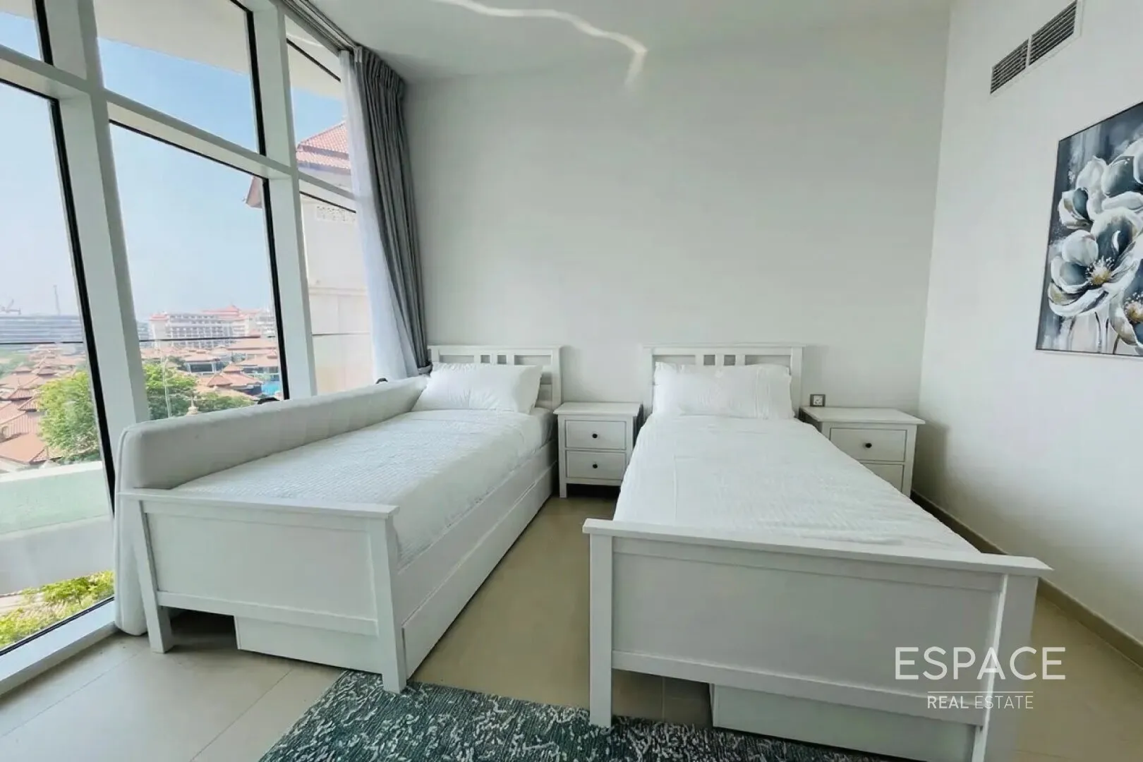 single static gallery