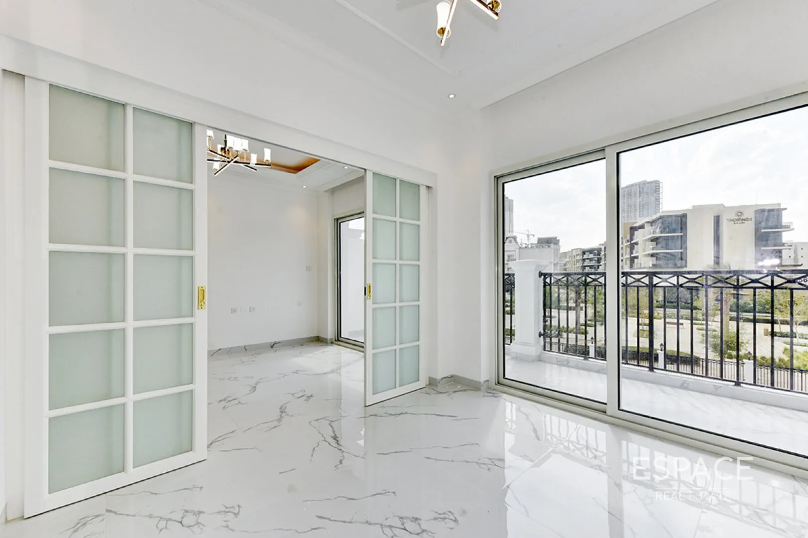 single static gallery