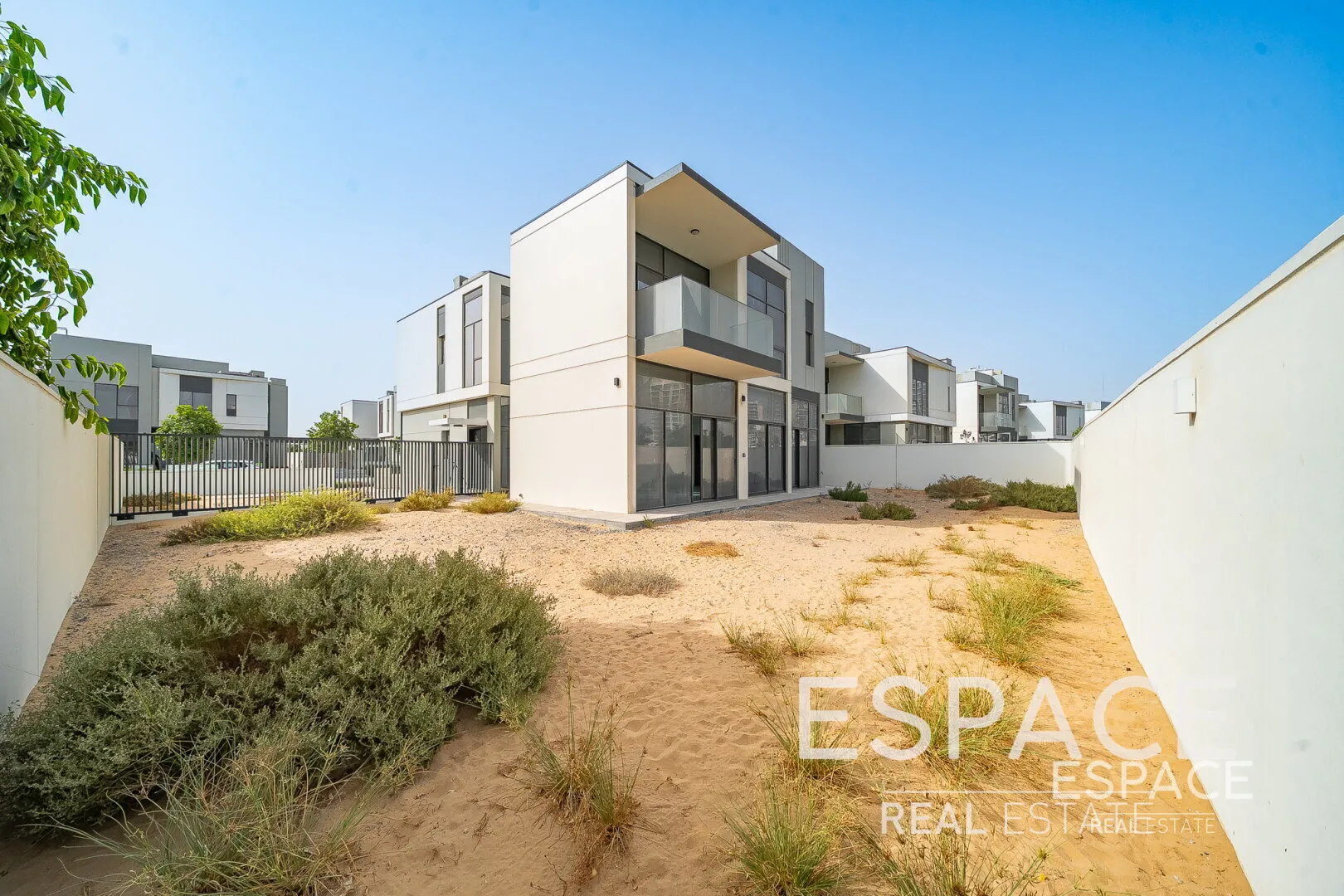 single static gallery