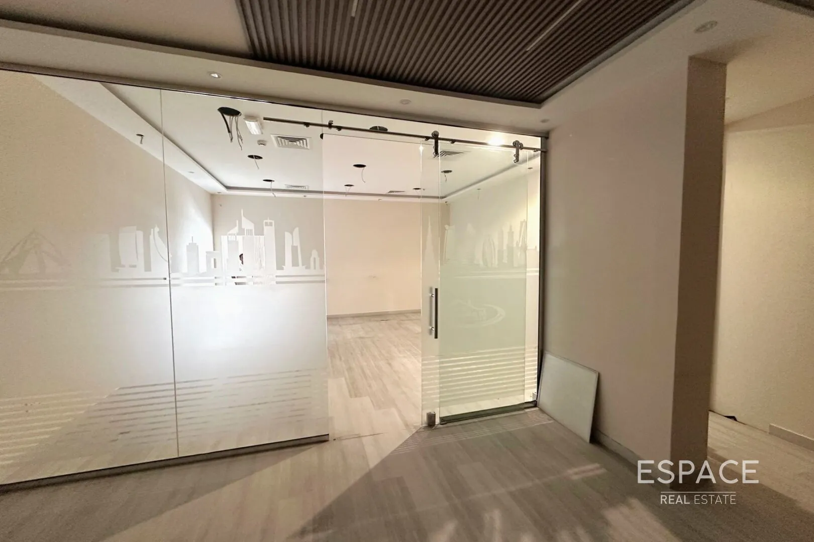 PropertiesGalleryCamera