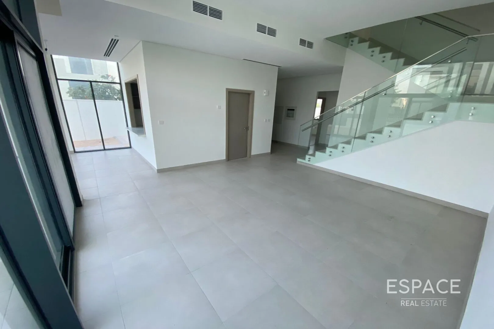 single static gallery