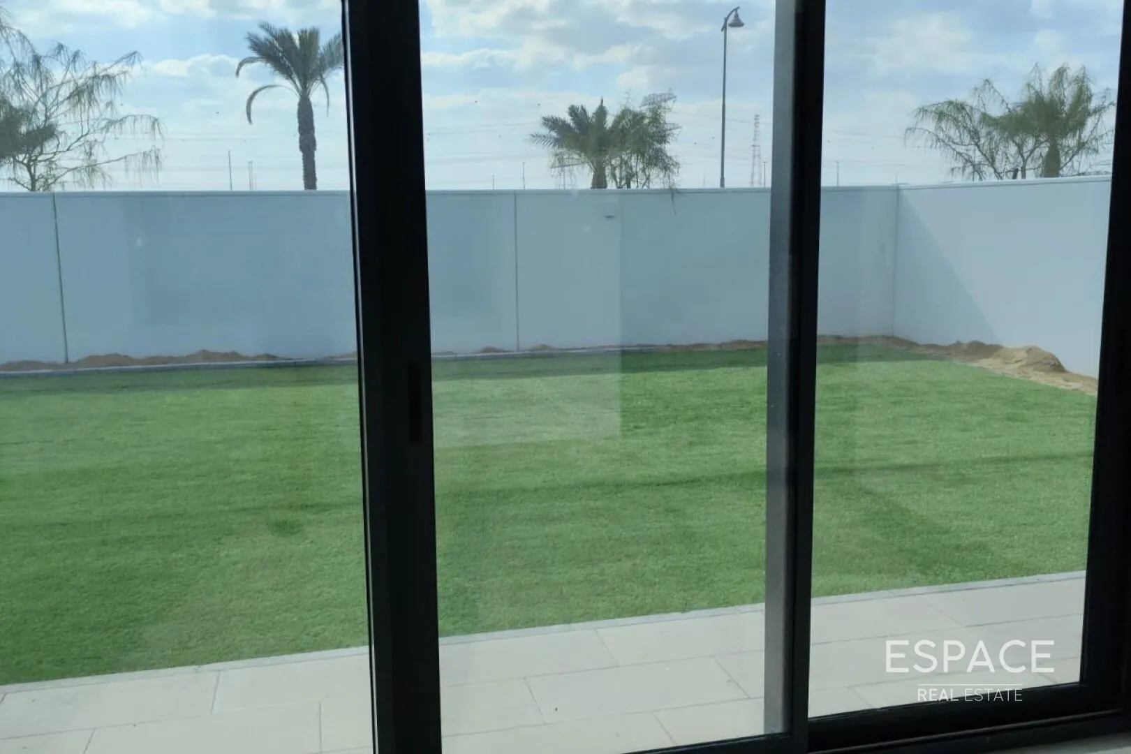 single static gallery