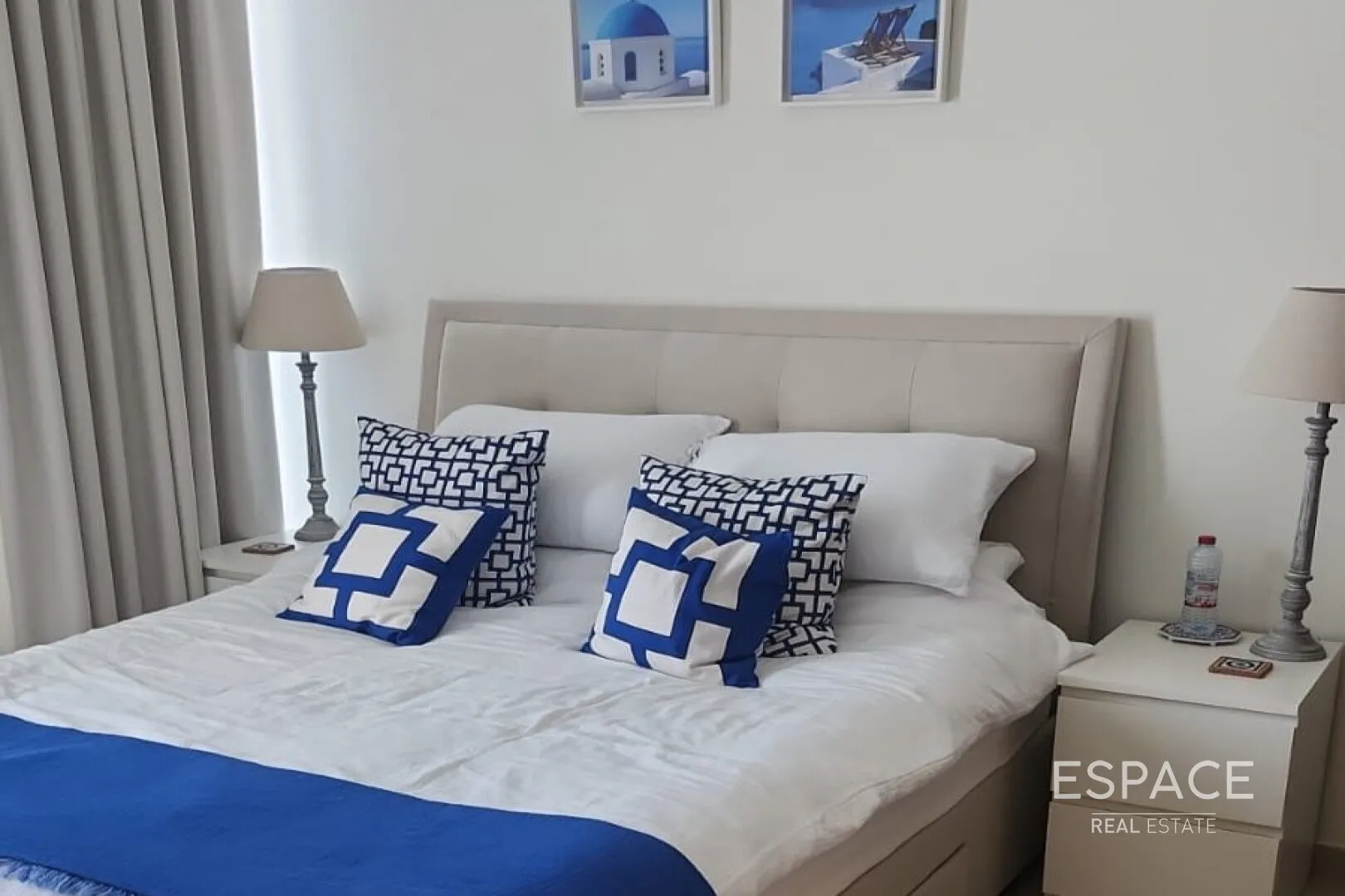 single static gallery