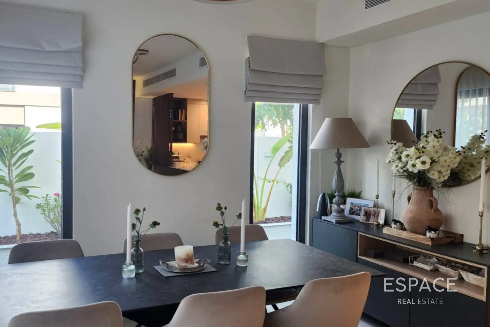 single static gallery