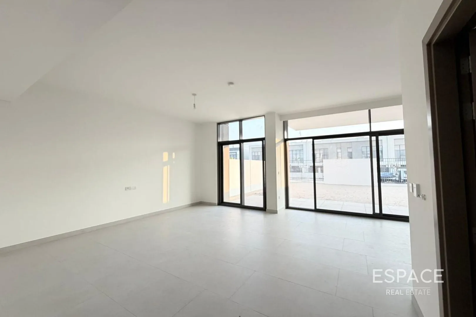 single static gallery