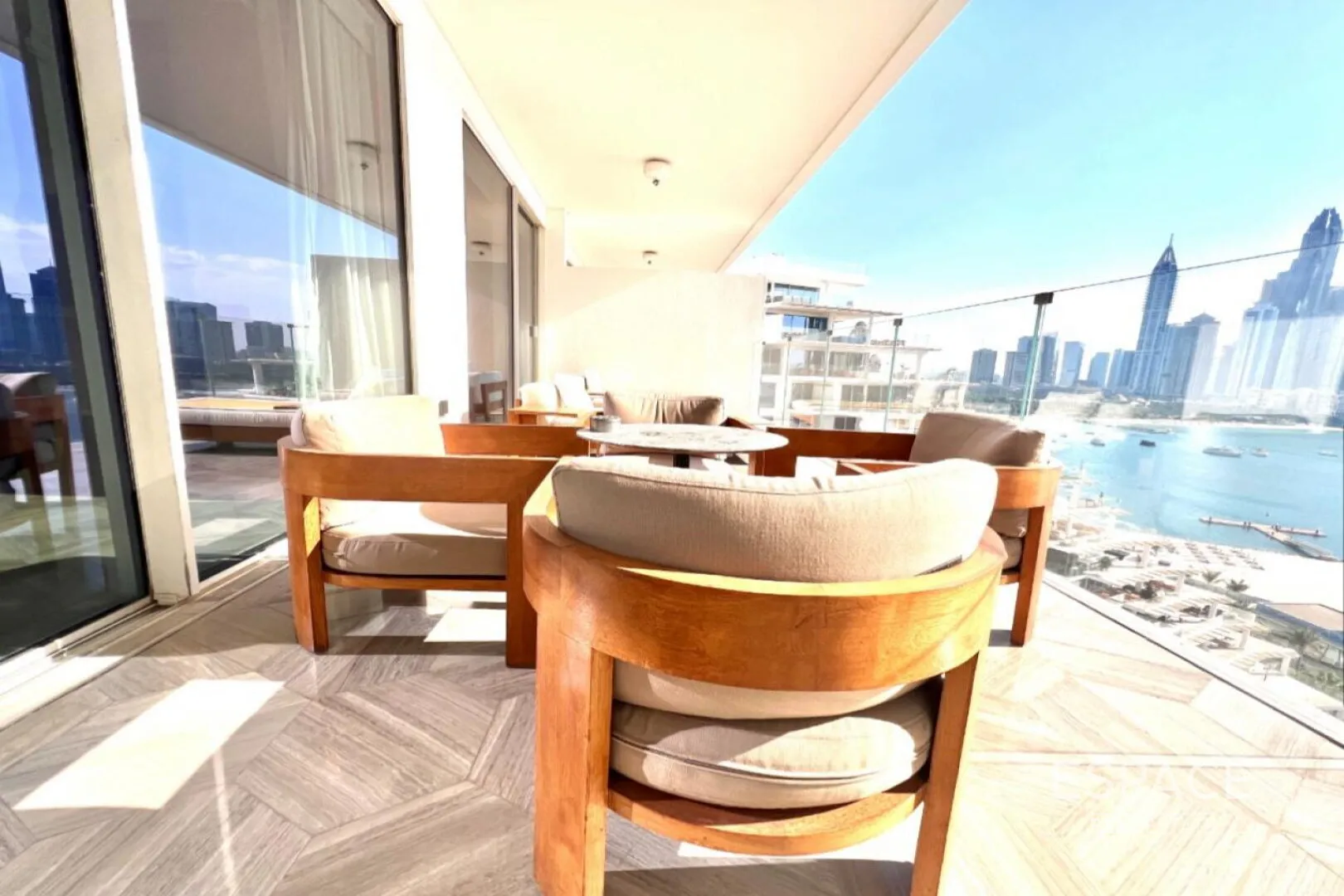 PropertiesGalleryCamera