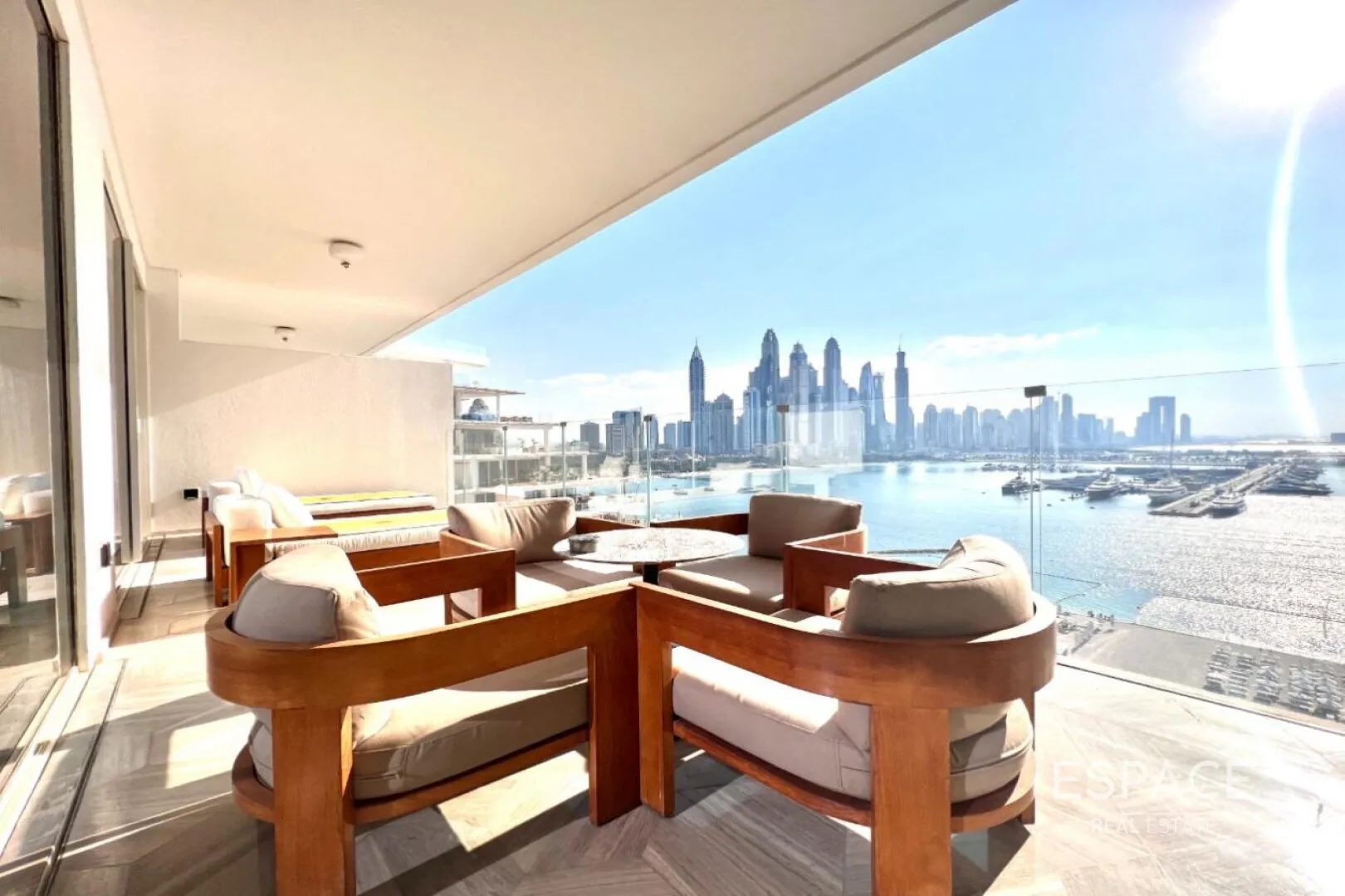 single static gallery