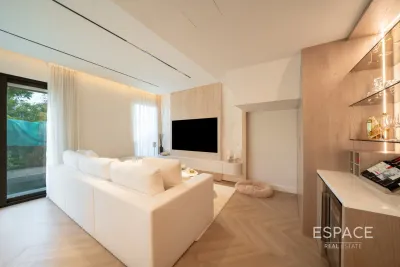 Aura Gardens, Tilal Al Ghaf, Dubai - Espace