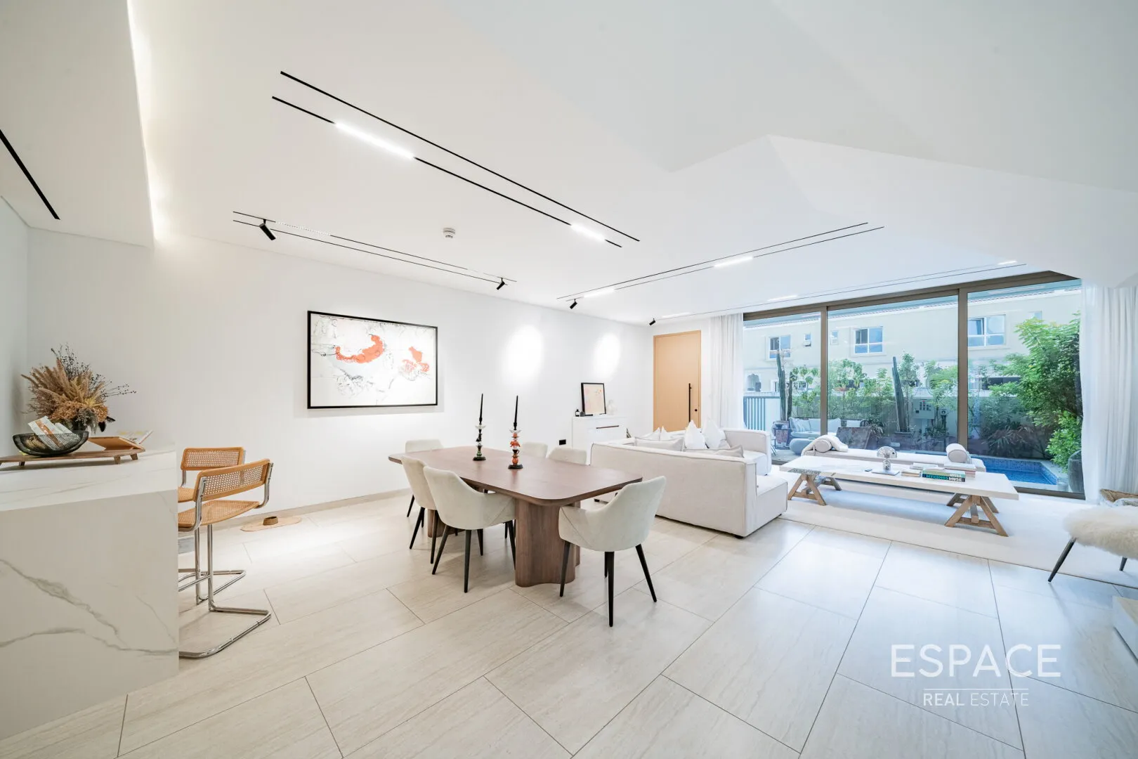 single static gallery