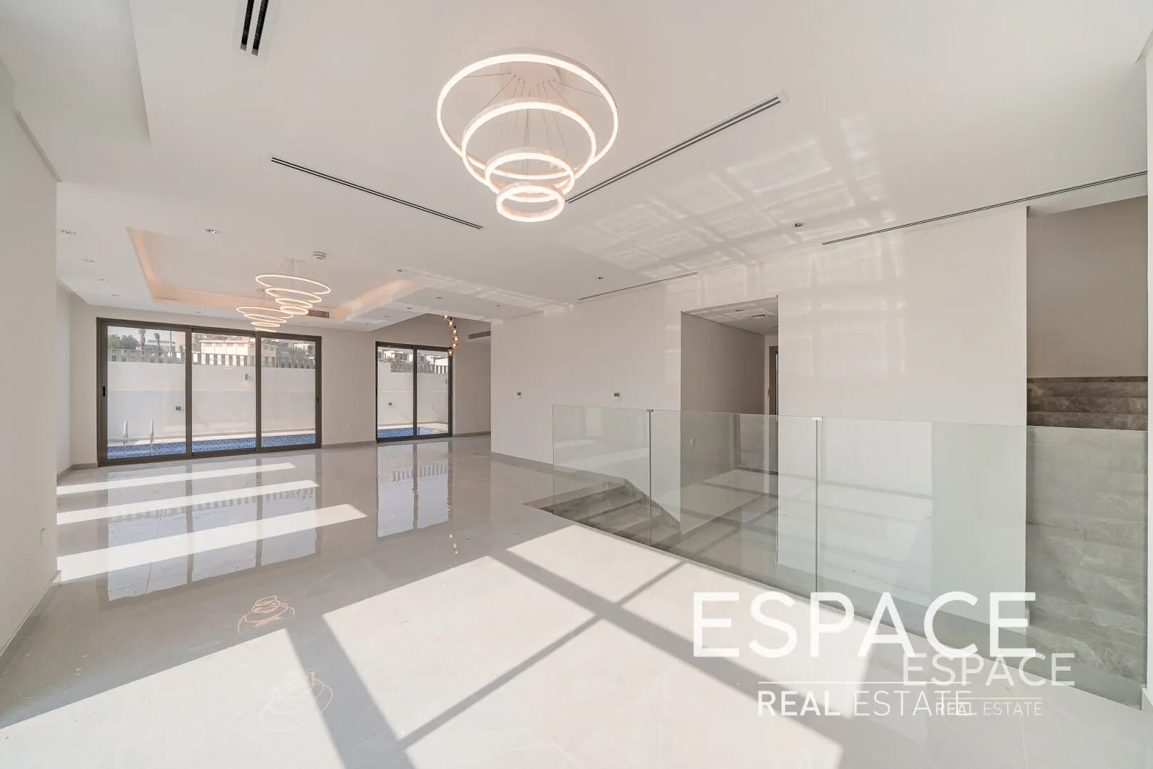 single static gallery