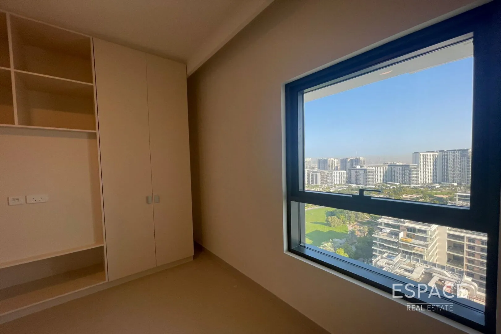 single static gallery