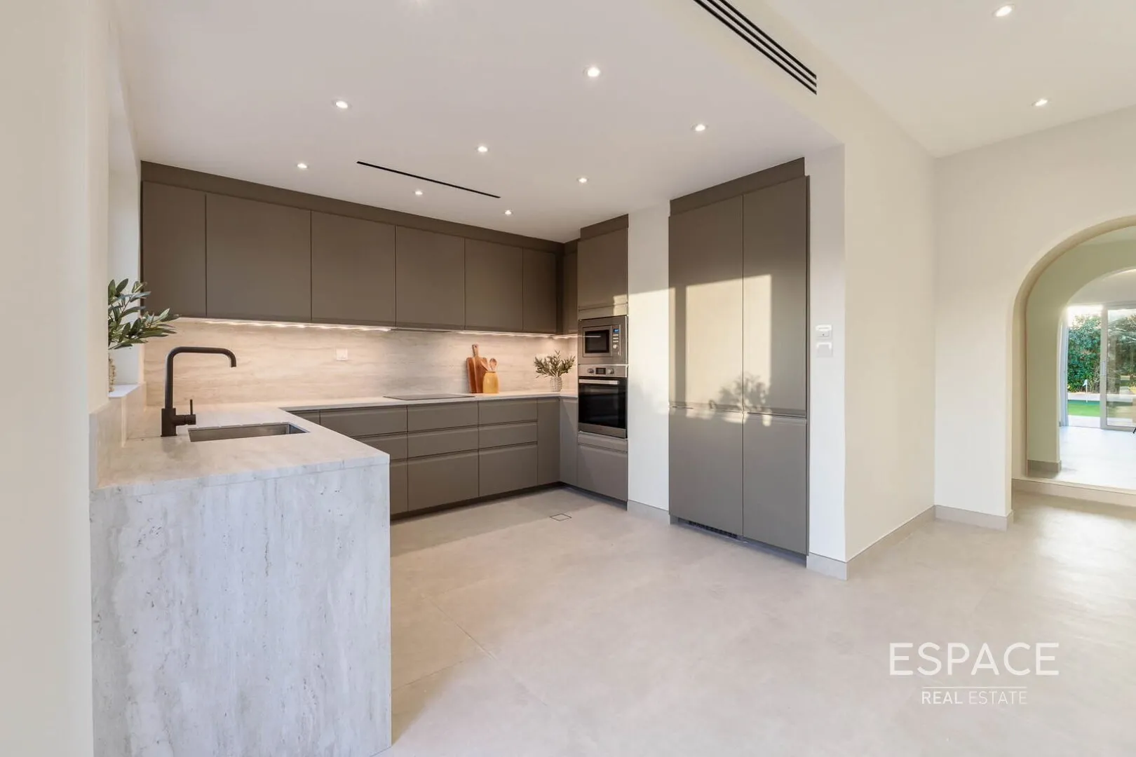 single static gallery