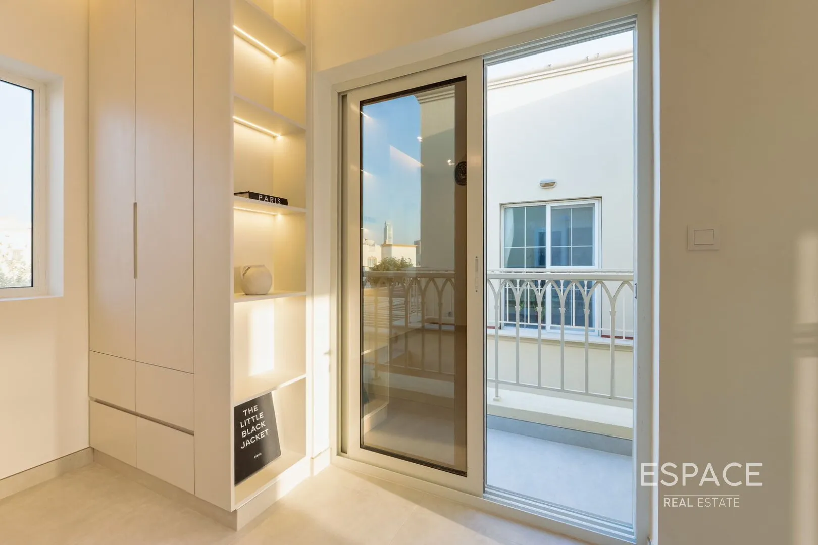 PropertiesGalleryCamera