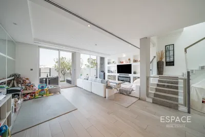 Royal Park, Jumeirah Park, Dubai - Espace