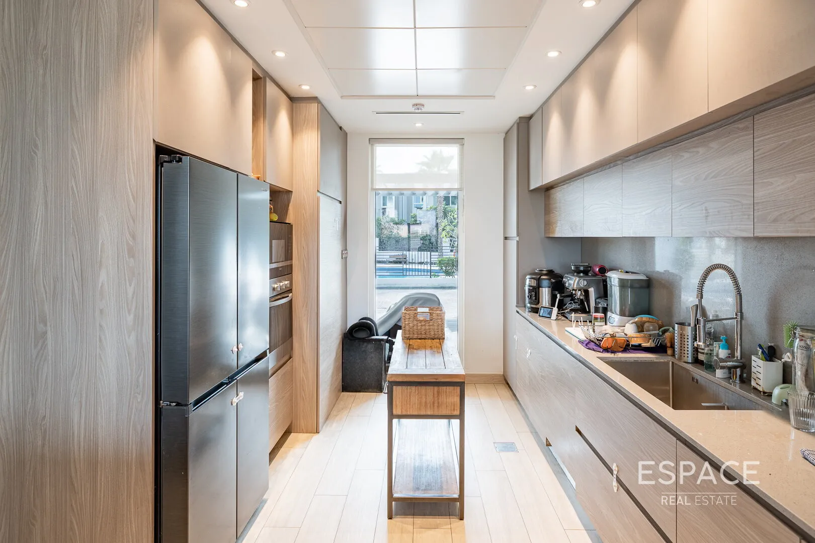 single static gallery