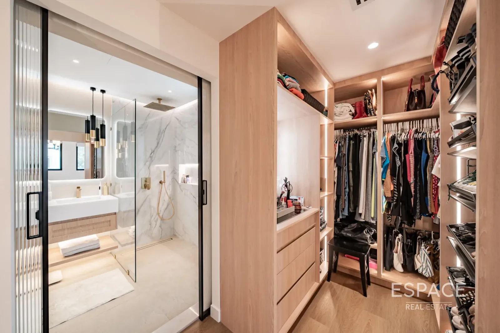 PropertiesGalleryCamera