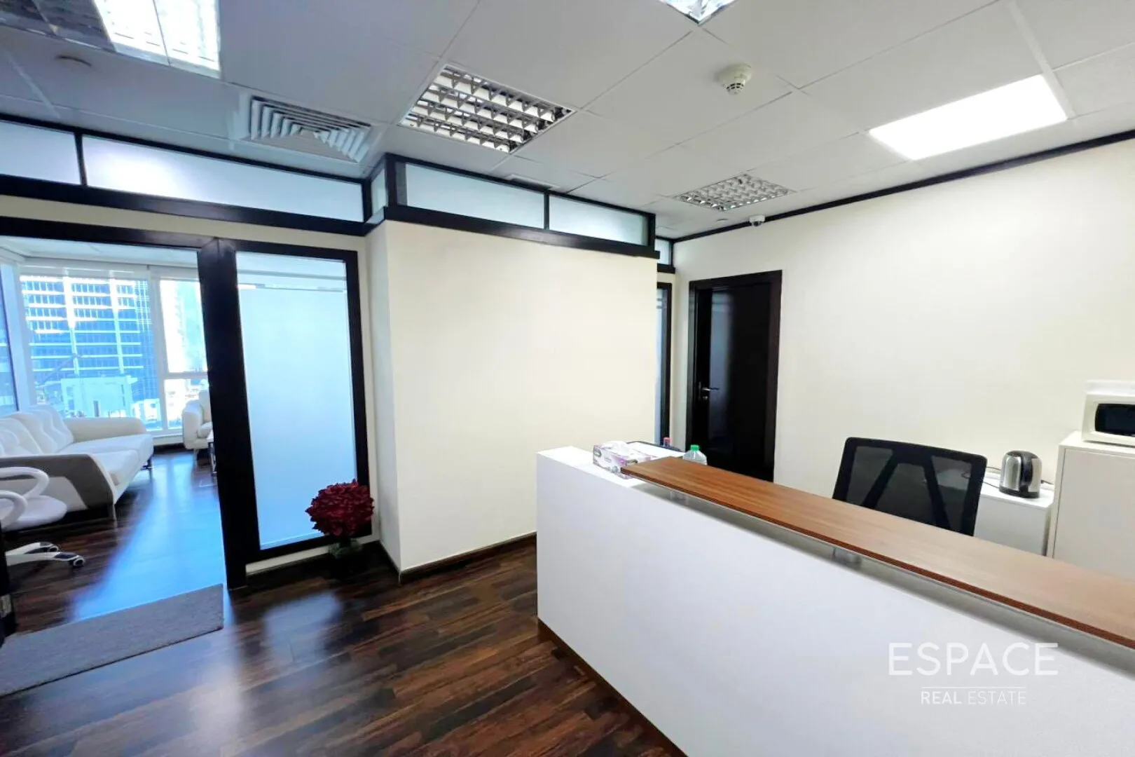 single static gallery