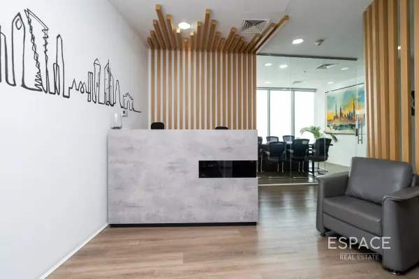 I Rise Tower, Barsha Heights, Dubai - Espace