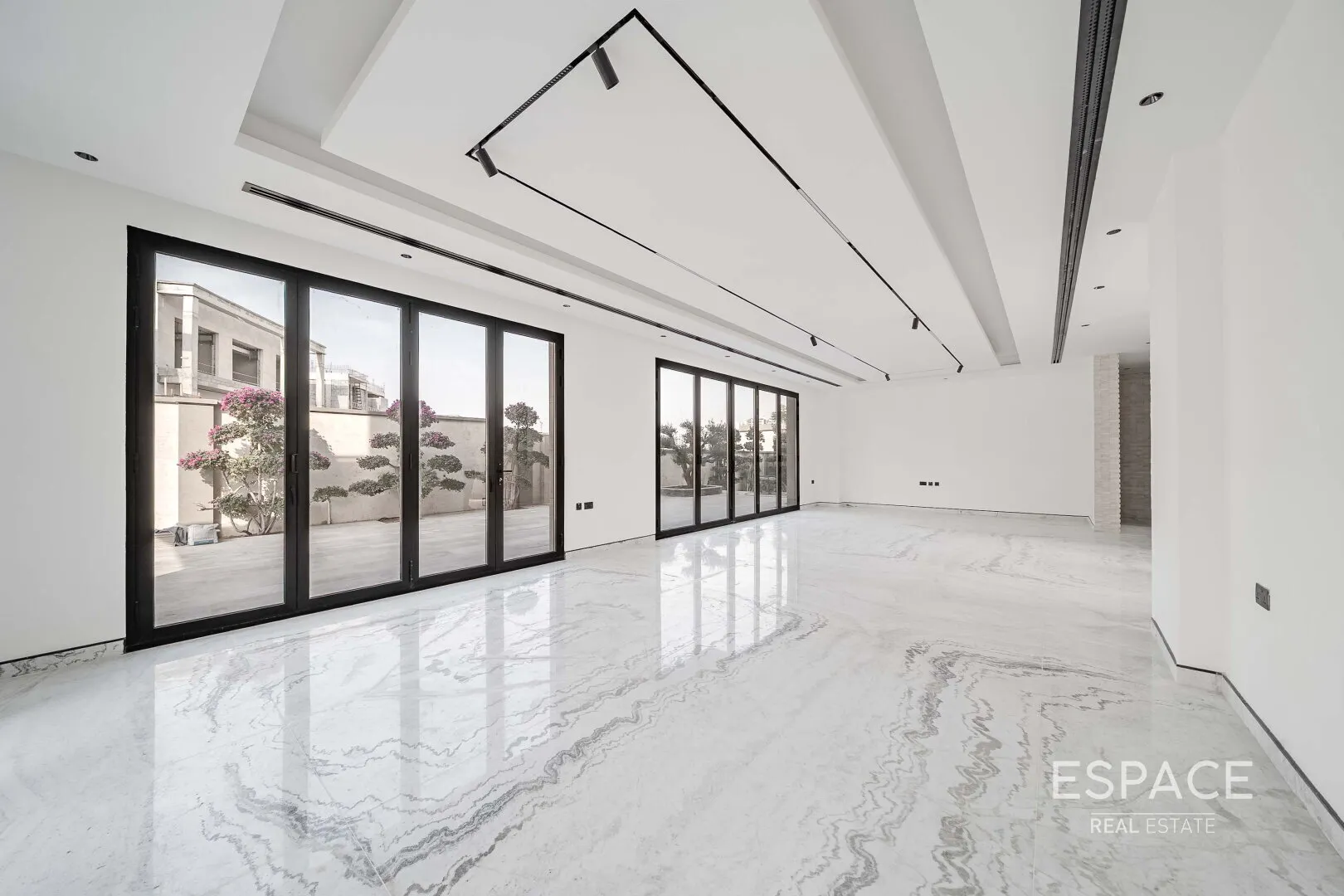 single static gallery