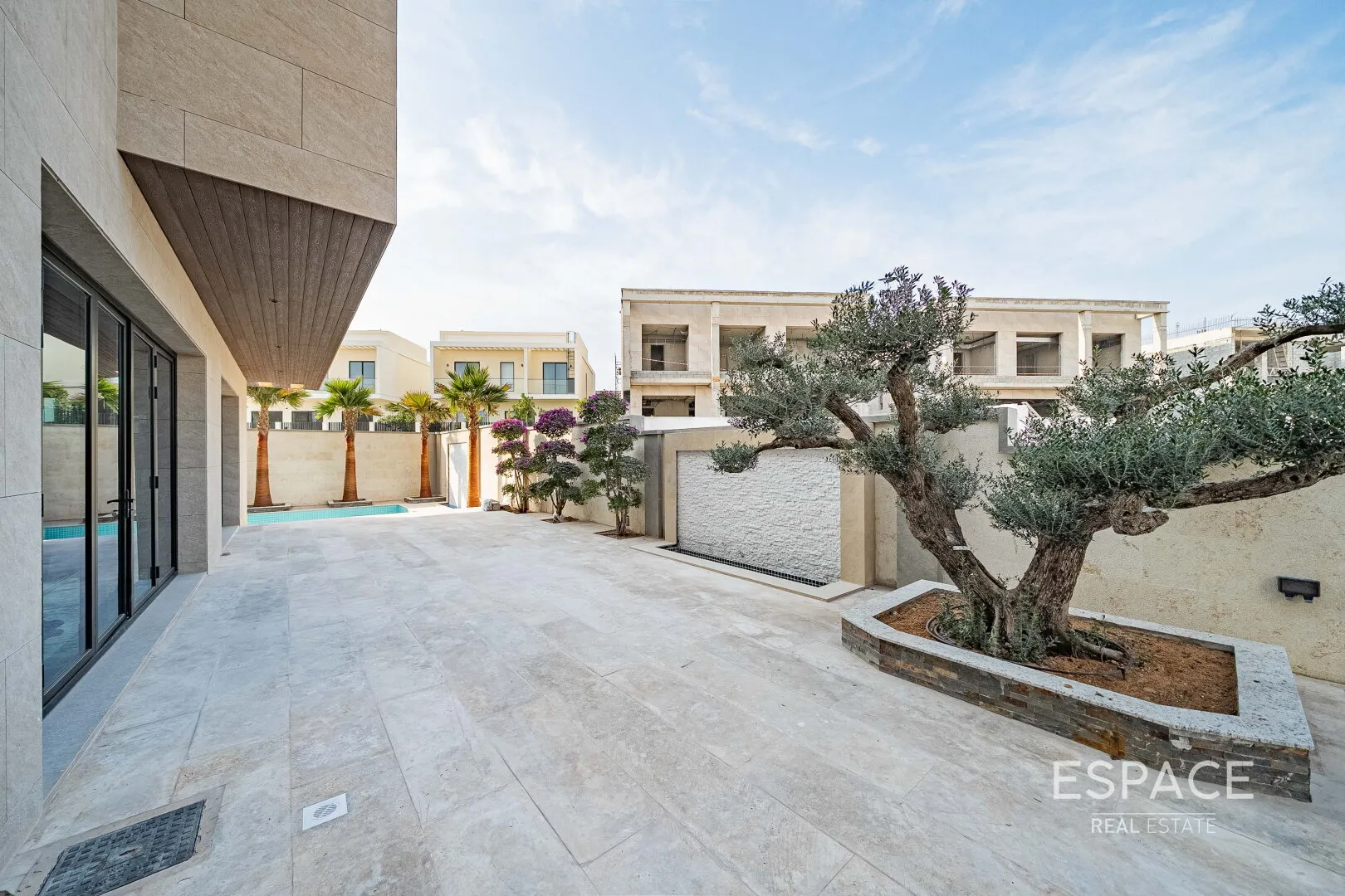 PropertiesGalleryCamera