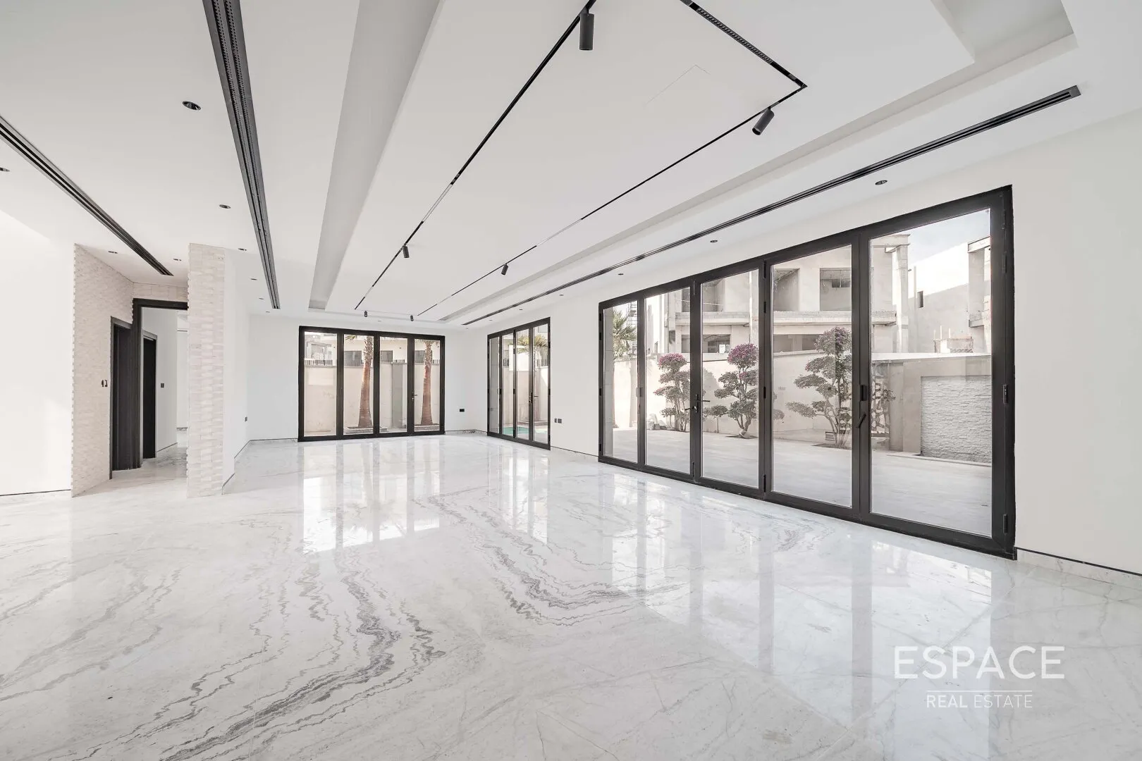 single static gallery