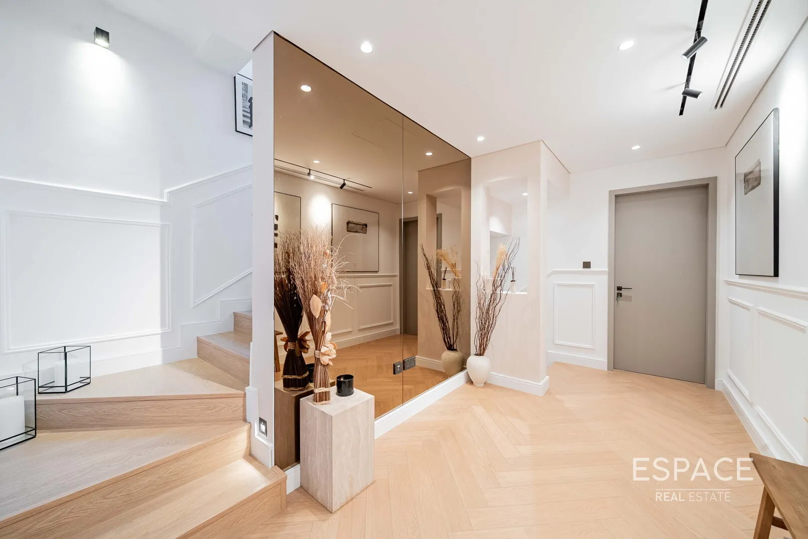 single static gallery