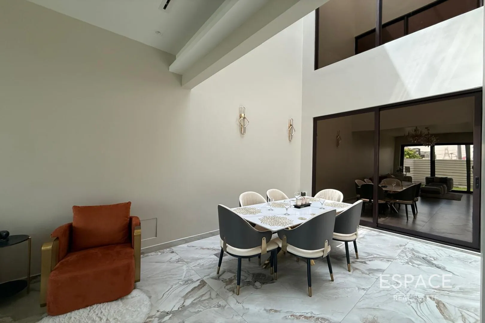 single static gallery