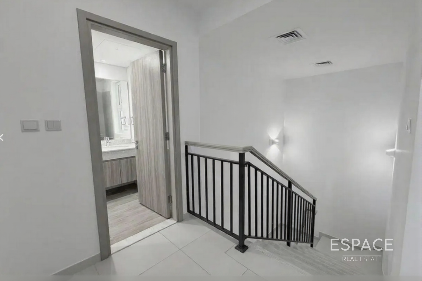 single static gallery