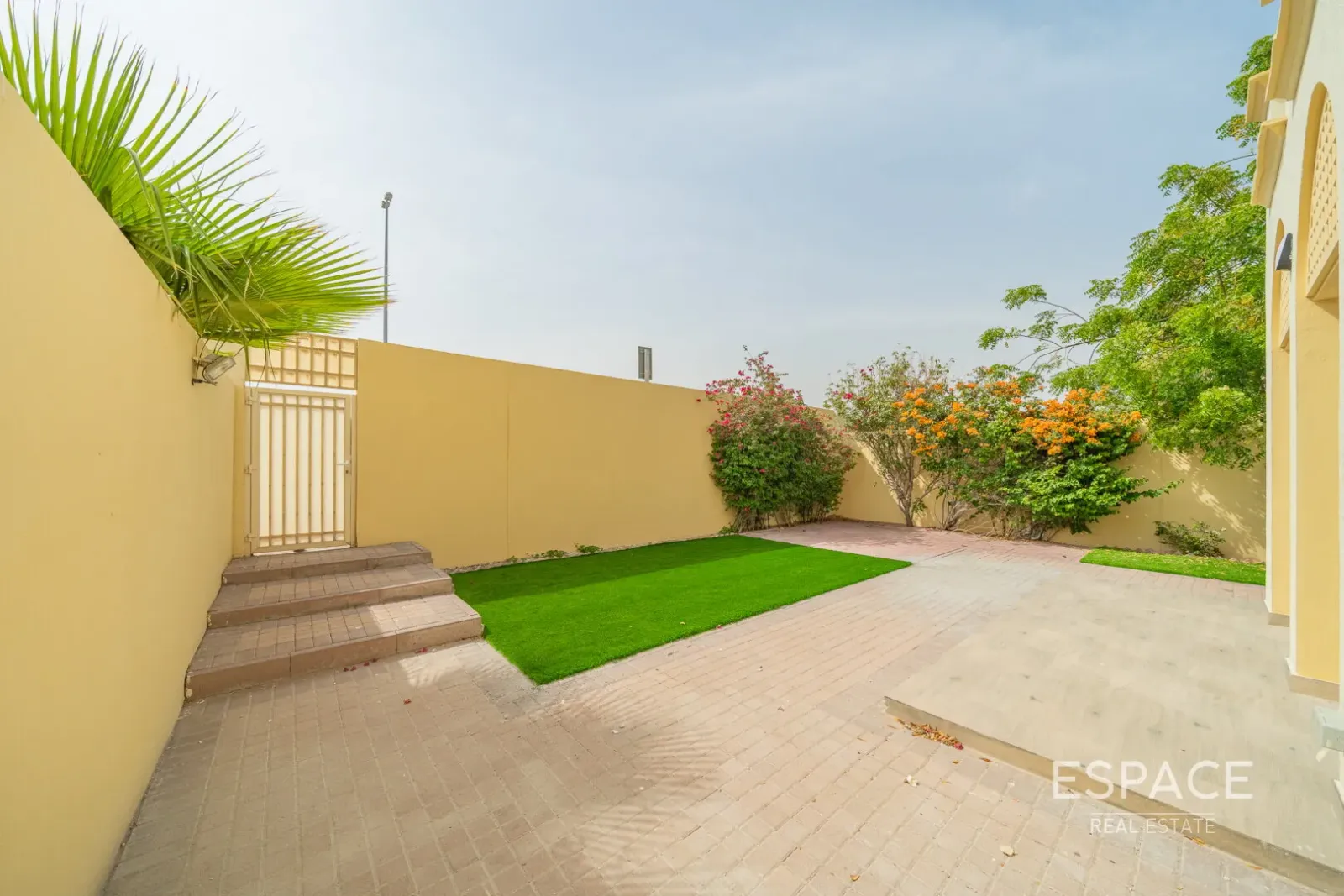PropertiesGalleryCamera