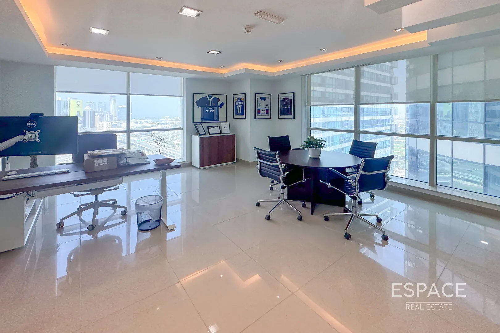 single static gallery