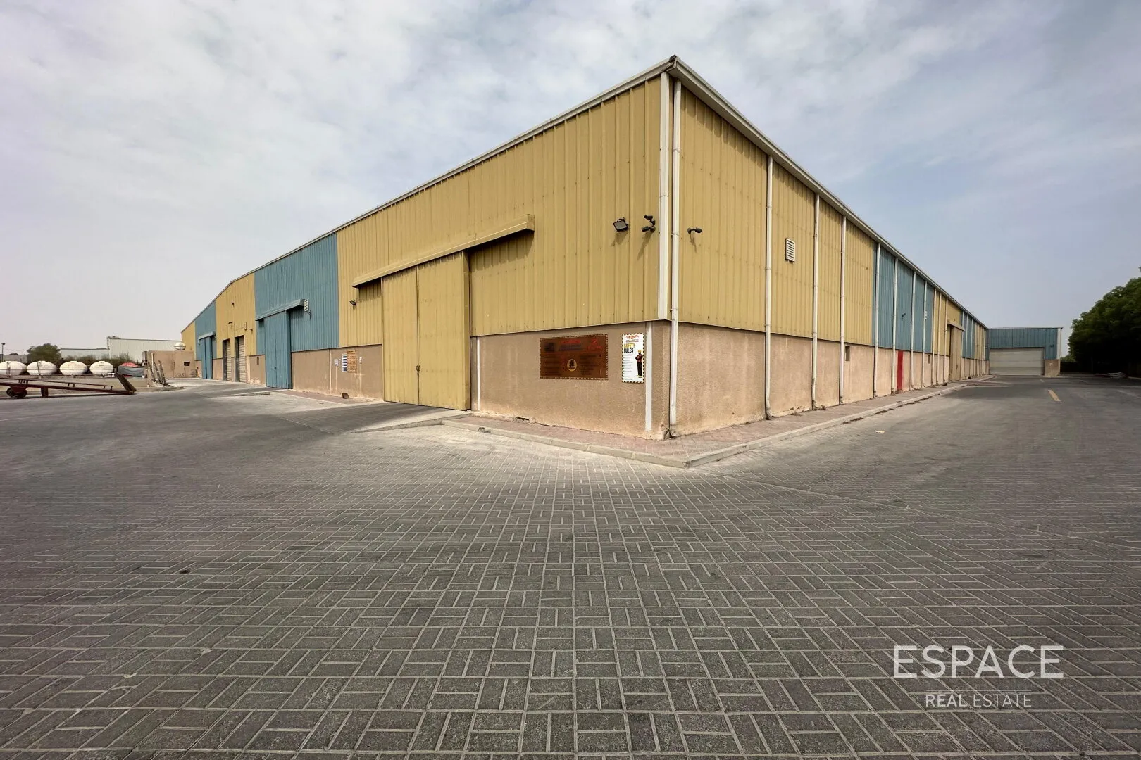 single static gallery