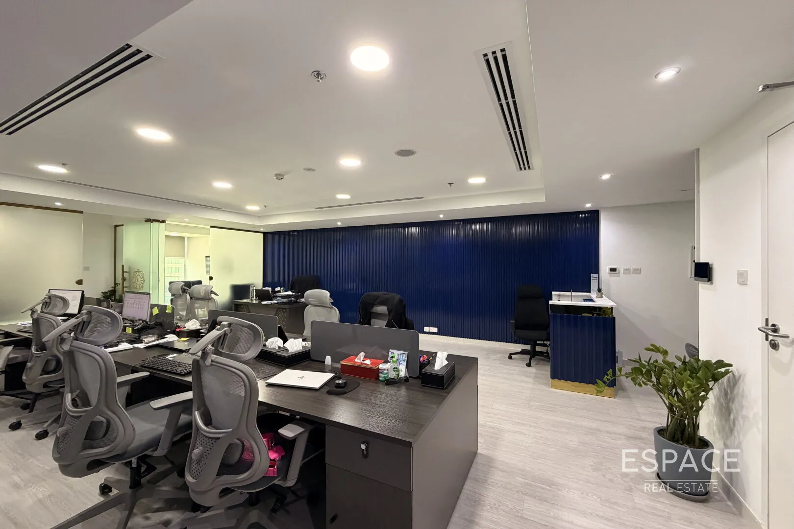 single static gallery