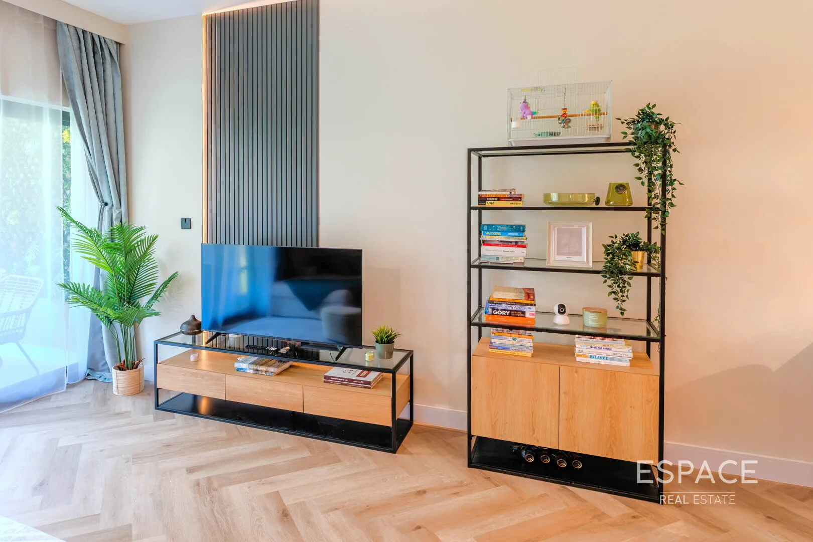 PropertiesGalleryCamera