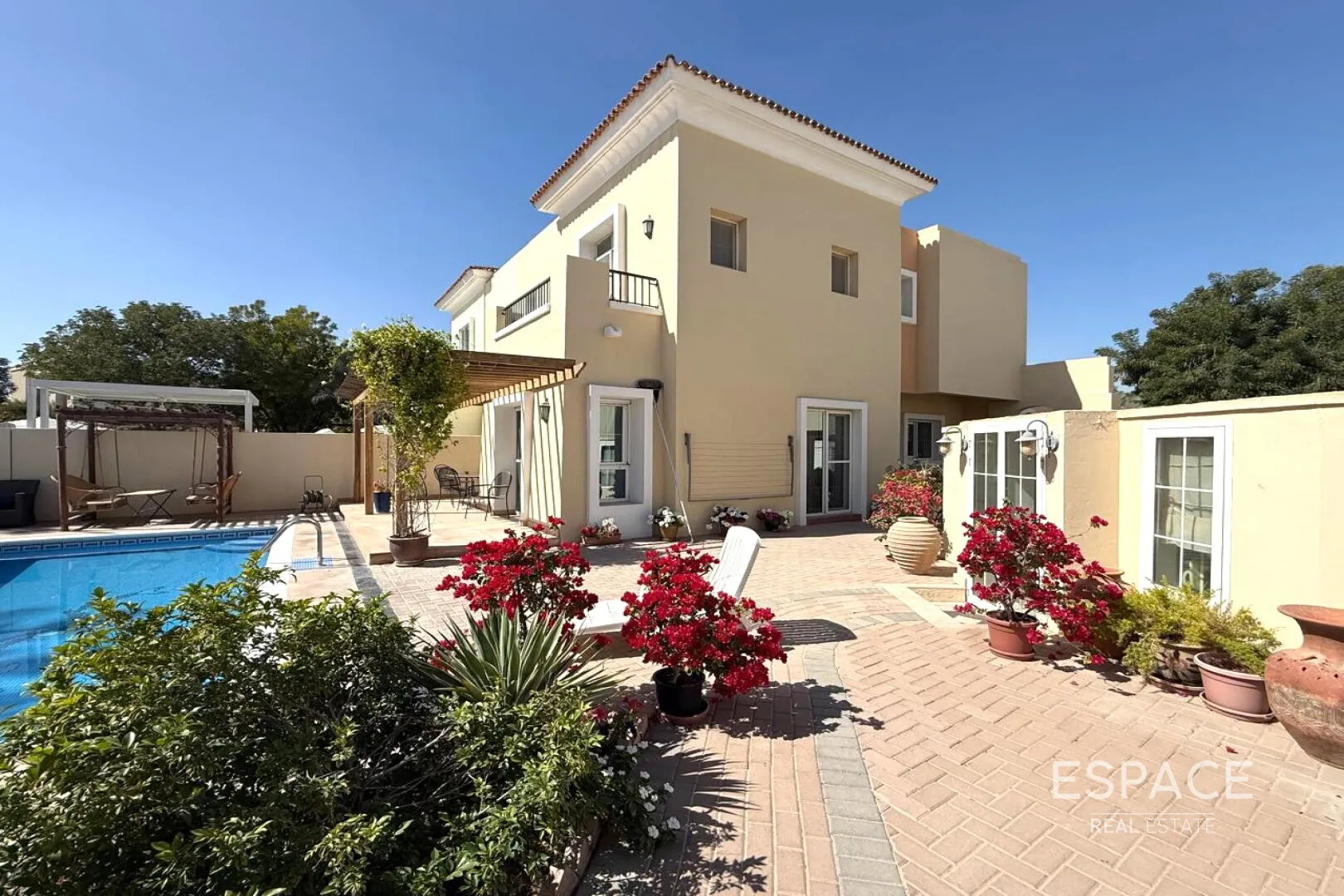 single static gallery