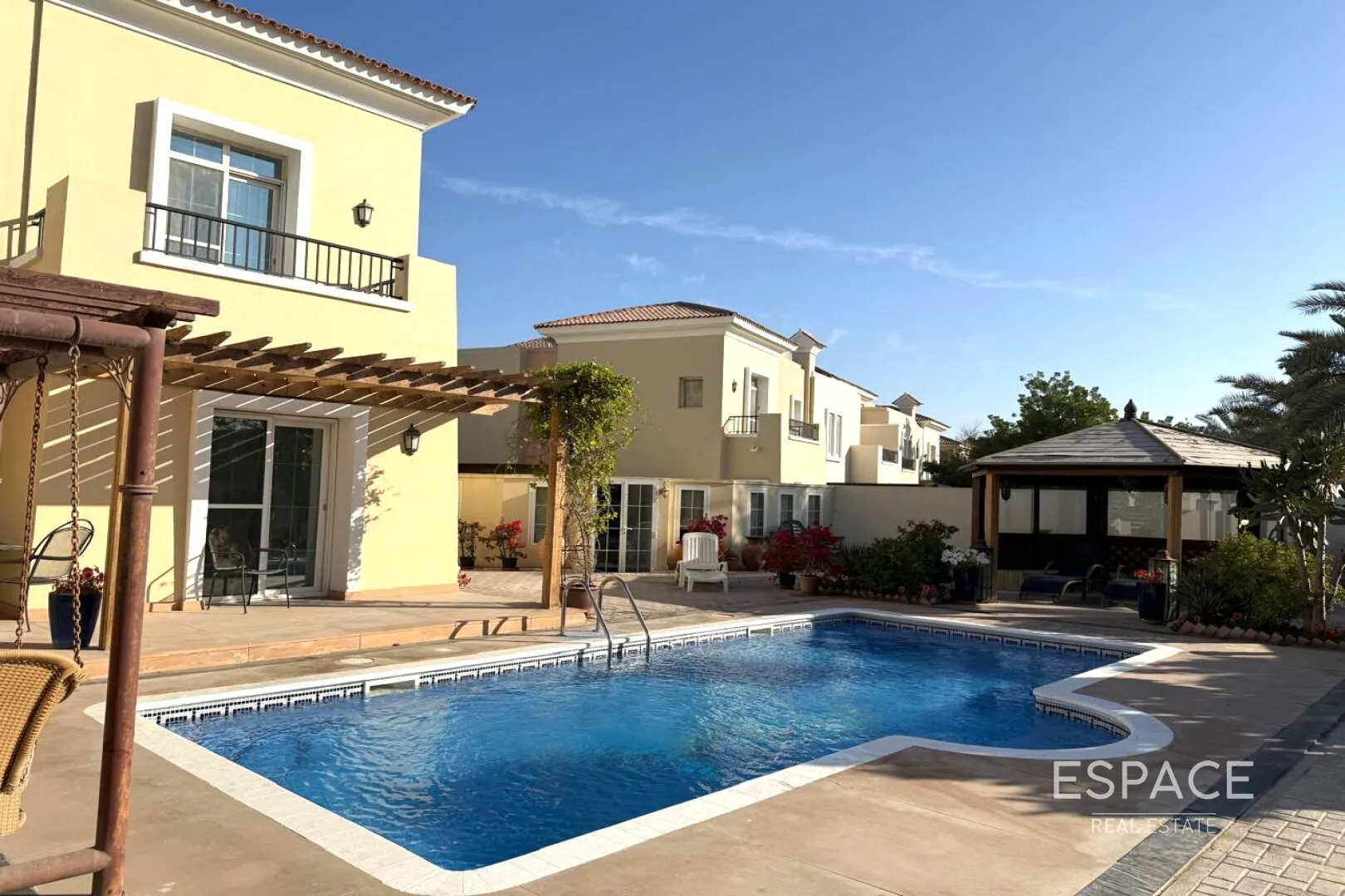 single static gallery