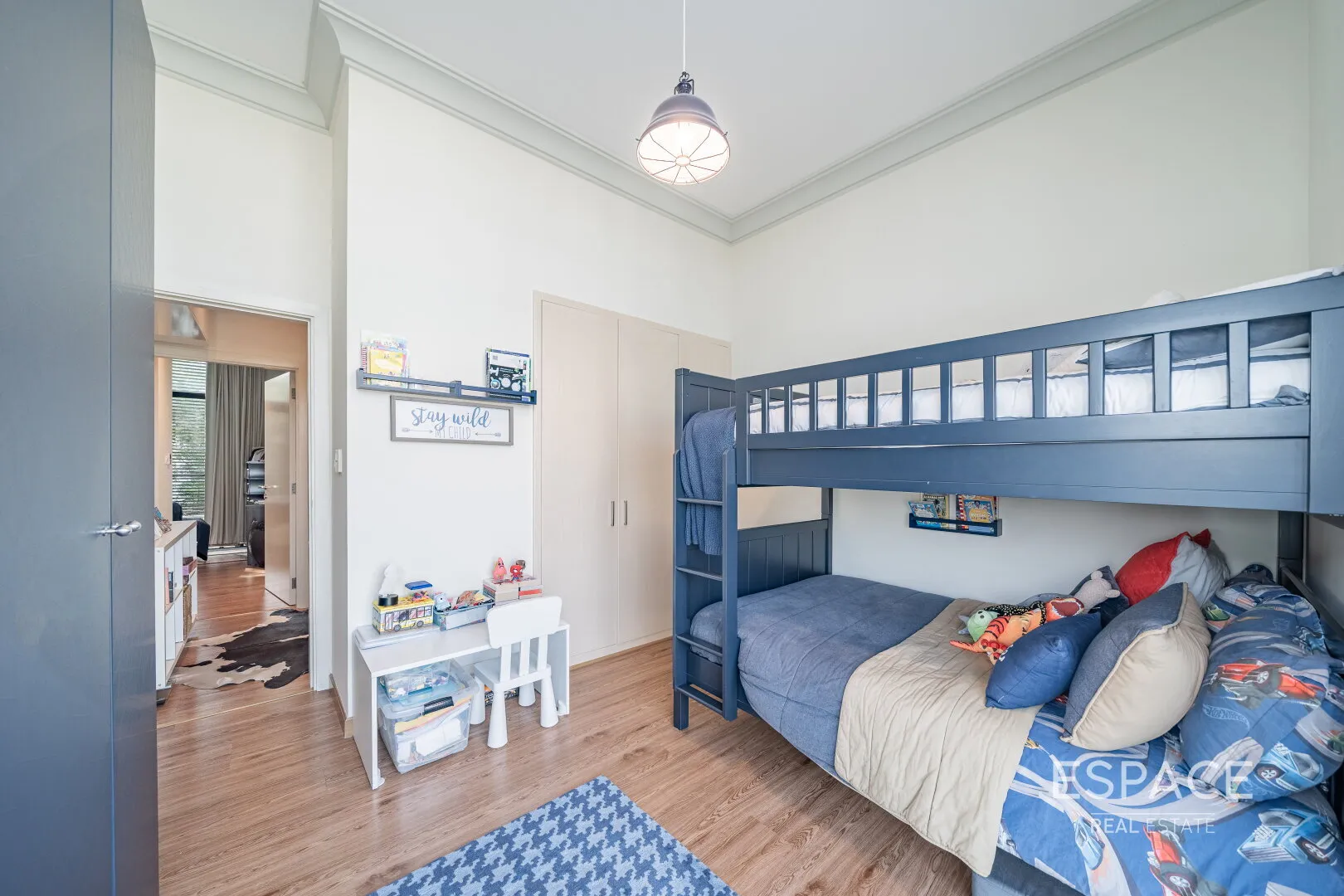 single static gallery