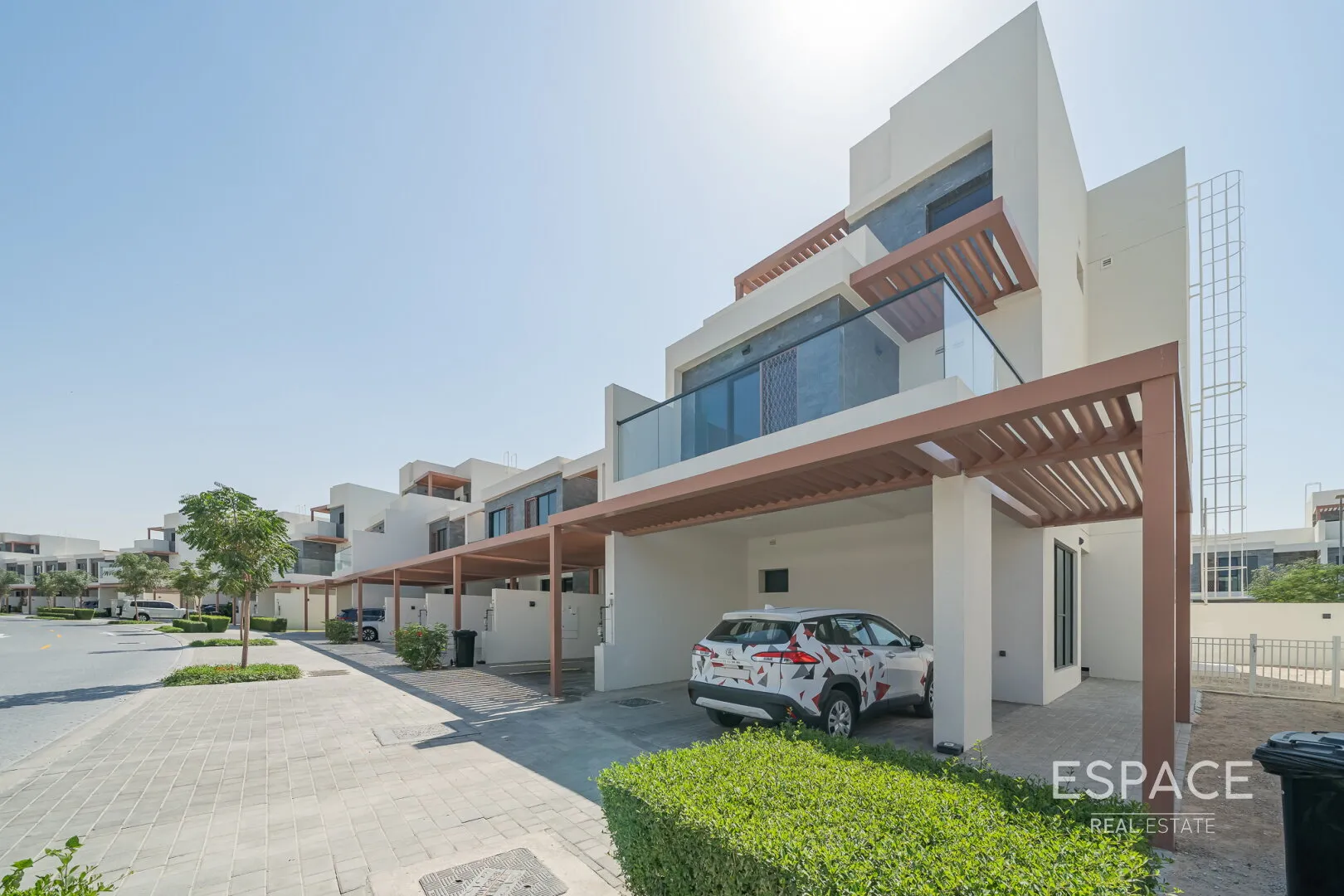 PropertiesGalleryCamera