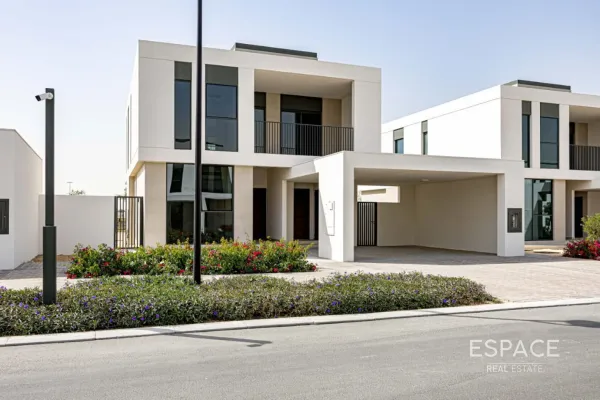 Fairway Villas, EMAAR South, Dubai - Espace