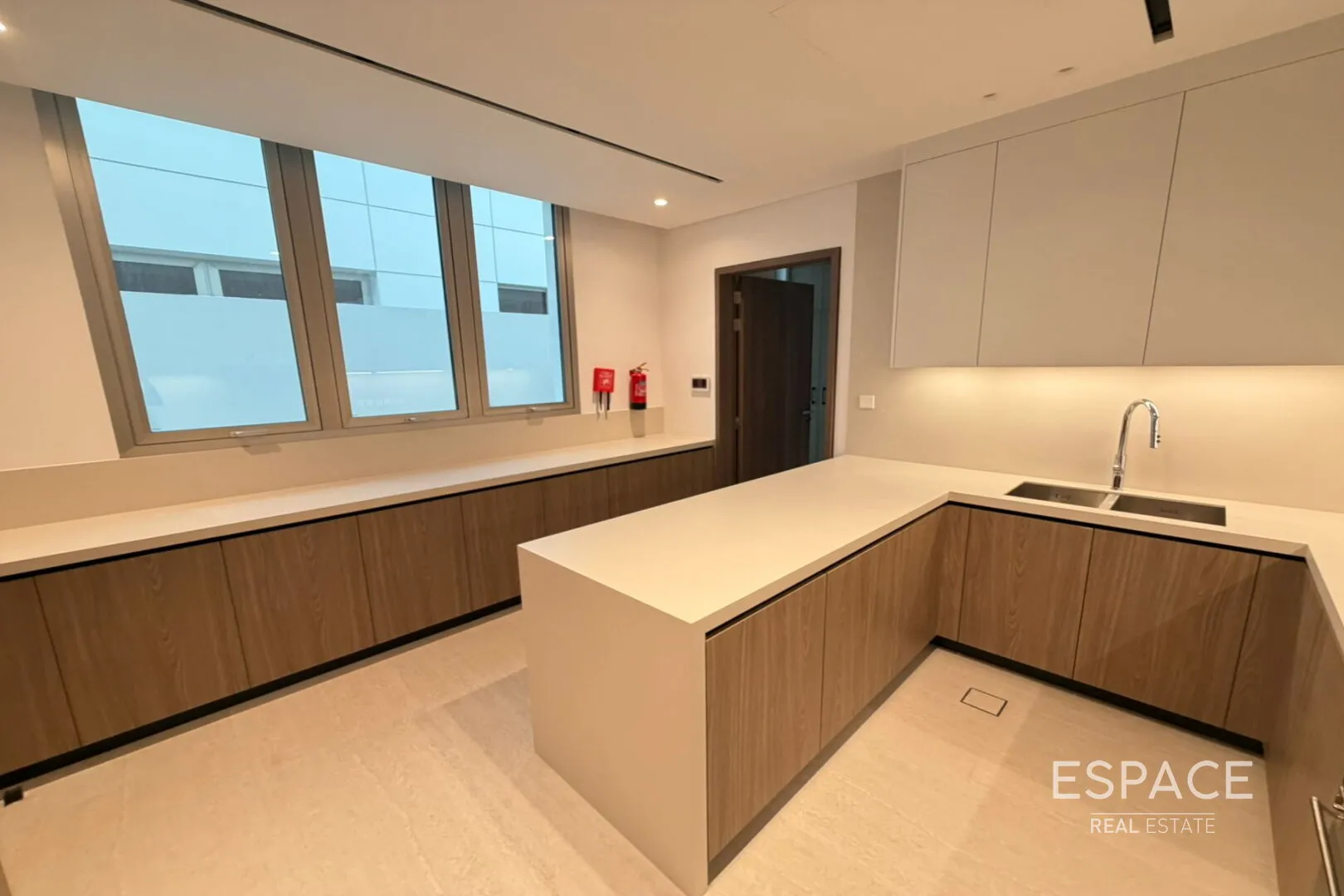 single static gallery