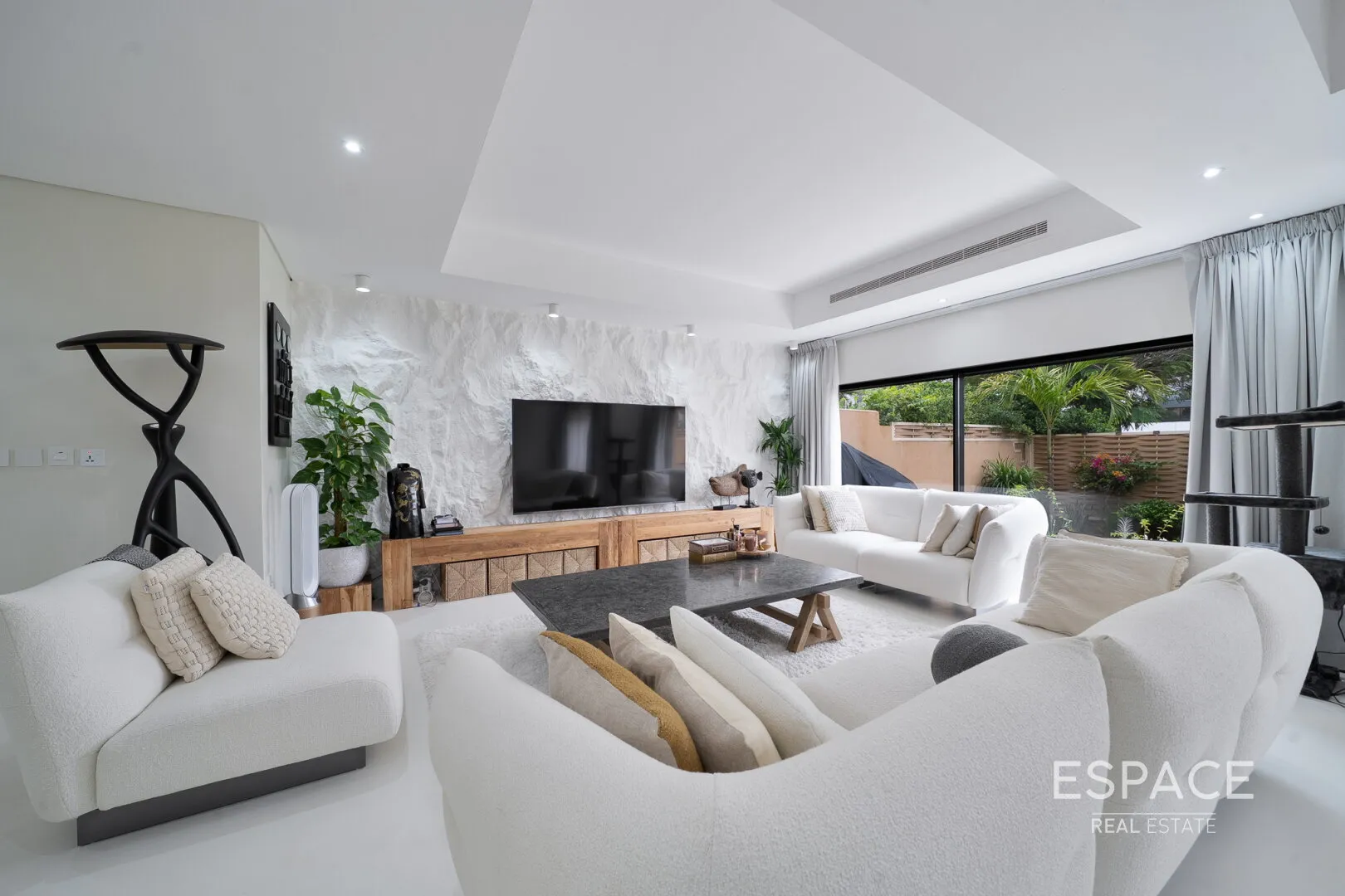 single static gallery