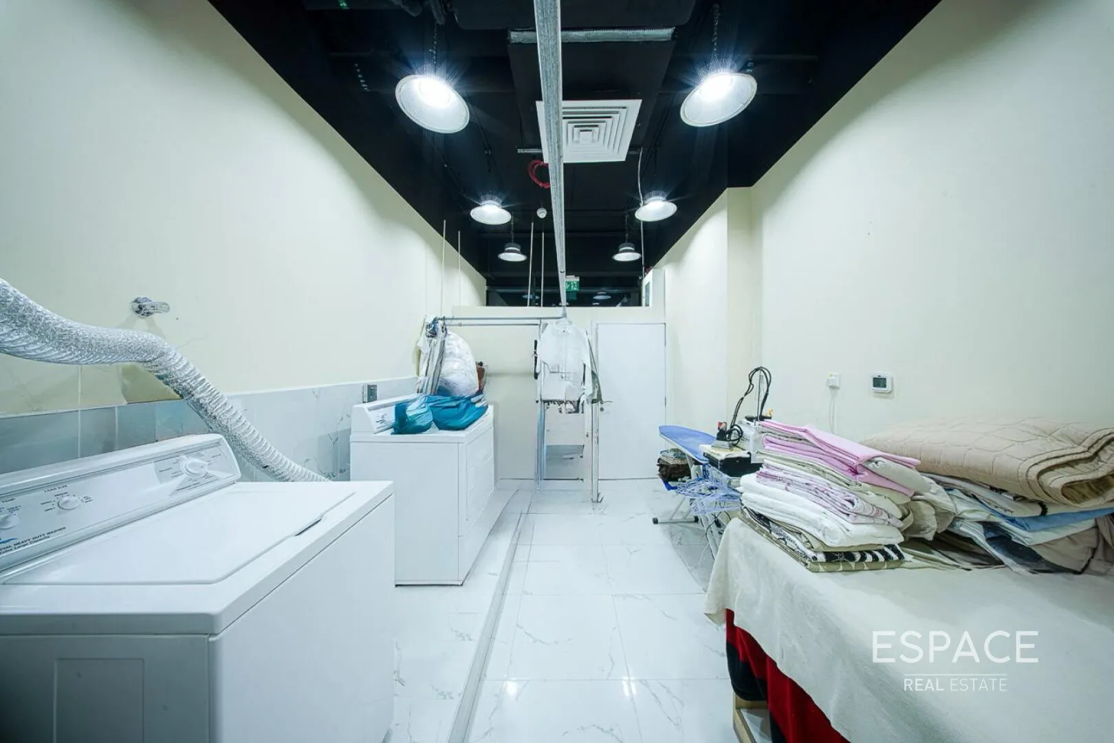 single static gallery