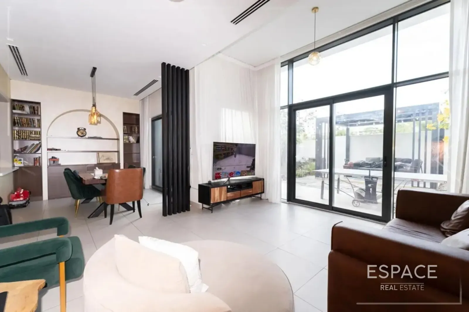 PropertiesGalleryCamera