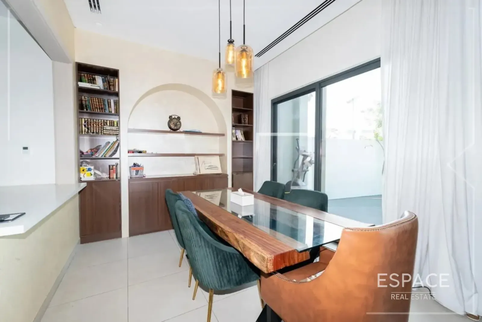 PropertiesGalleryCamera