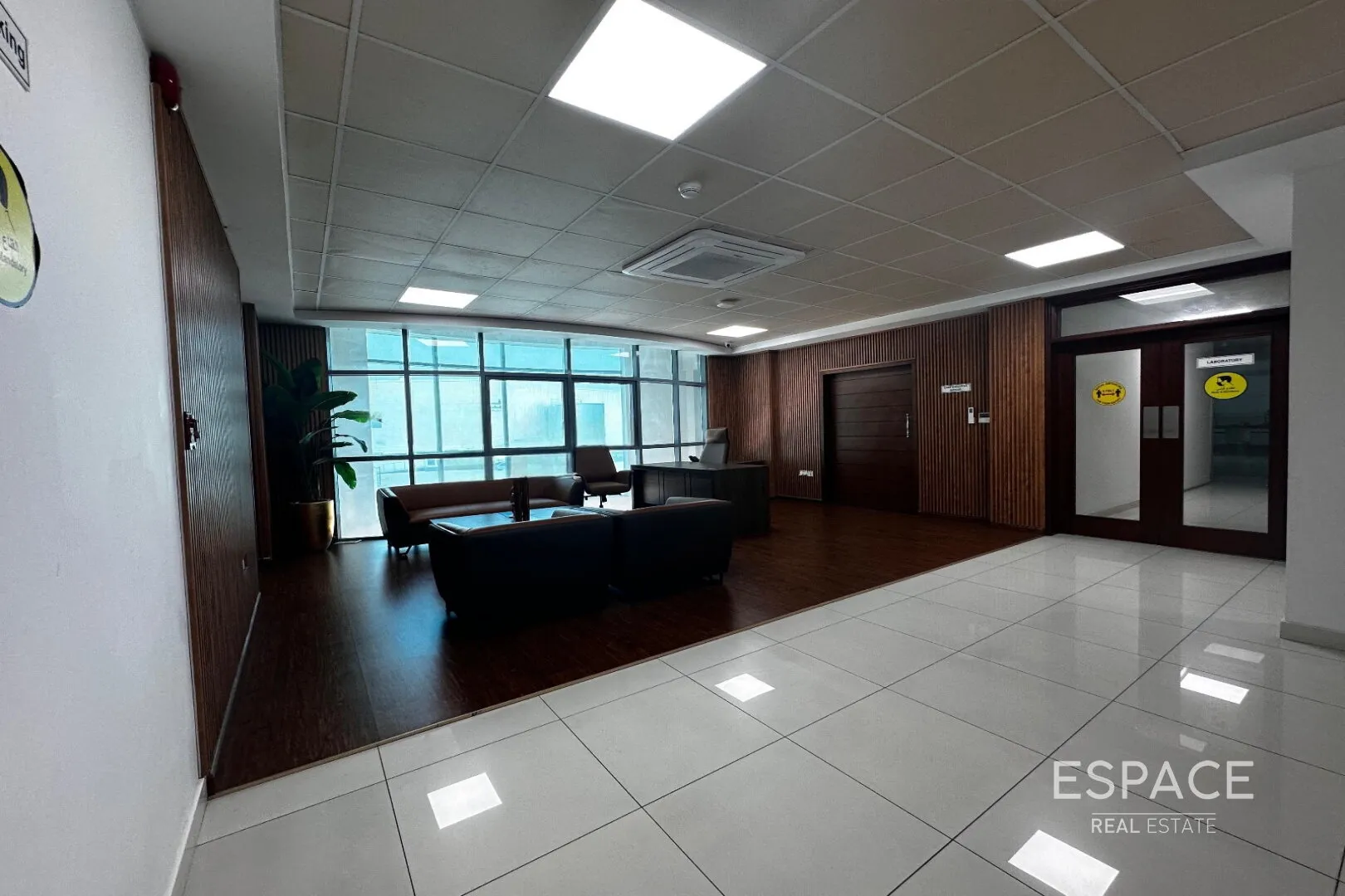 single static gallery